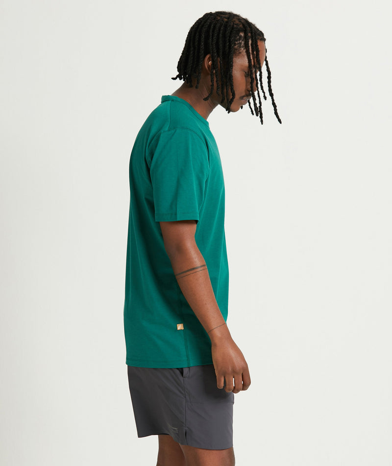 Mens Outdoor Versatile Tee - Green Wilderness