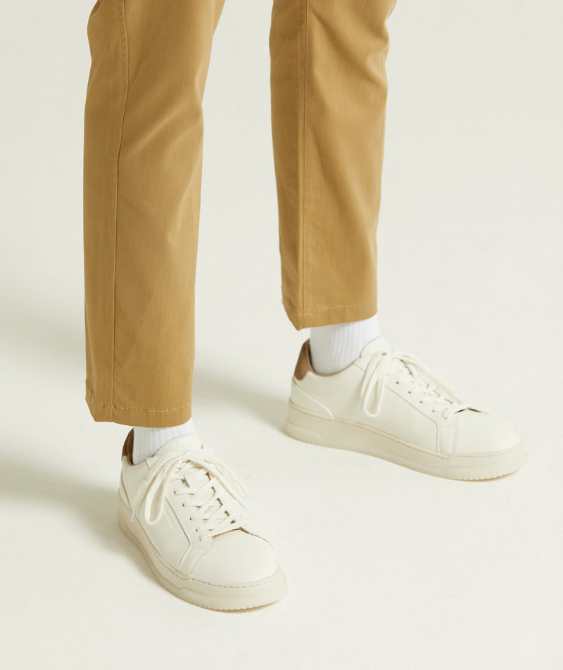 FOM 100 - Off-White