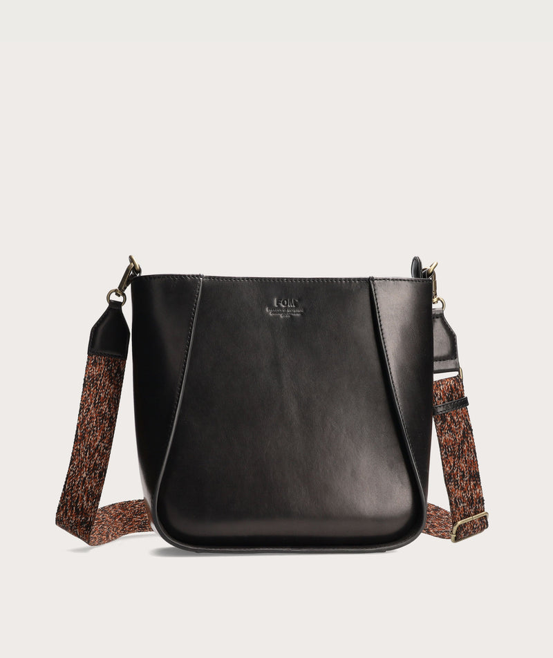 Mia - Black